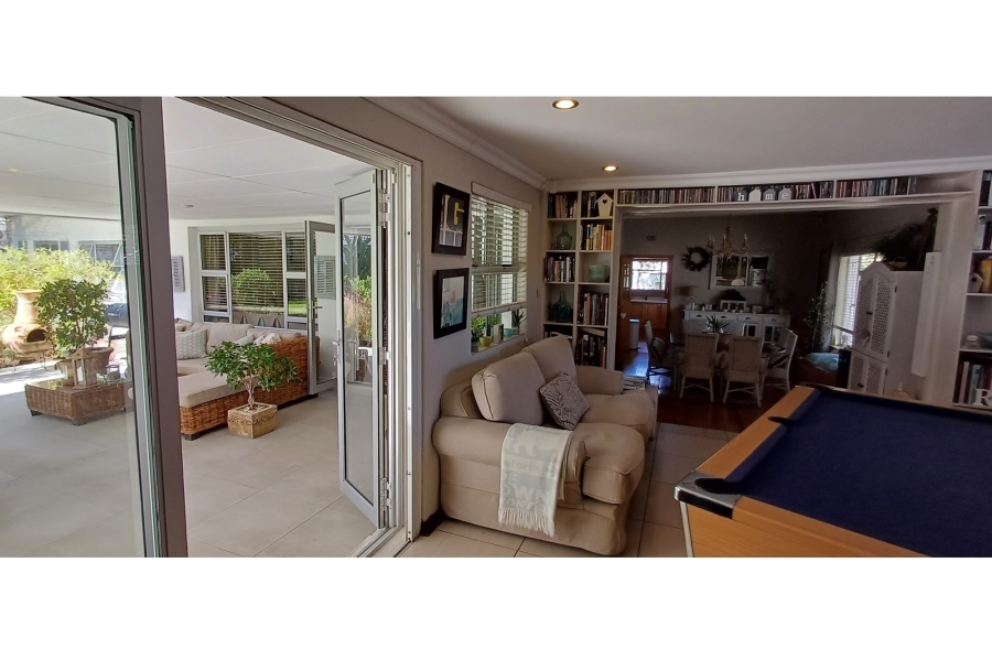 5 Bedroom Property for Sale in Jim Fouchepark Free State